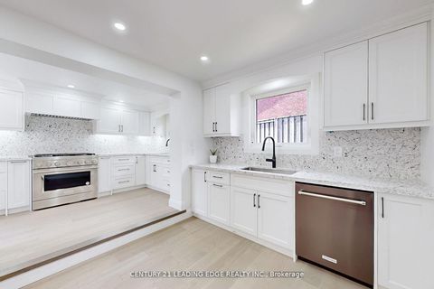 Photo 5 at 20 Bypass Court, Sullivan, Toronto