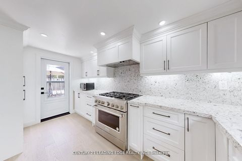 Photo 6 at 20 Bypass Court, Sullivan, Toronto