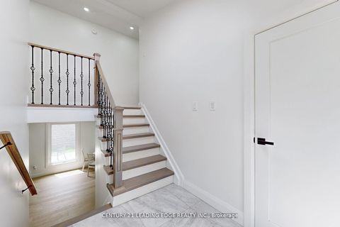 Photo 10 at 20 Bypass Court, Sullivan, Toronto