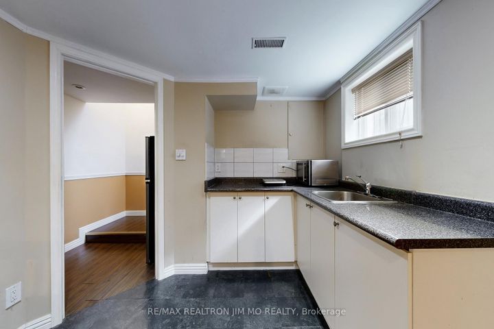 Photo 36 at 50 Nymark Avenue, Don Valley Village, Toronto