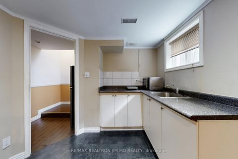 Photo 36 at 50 Nymark Avenue, Don Valley Village, Toronto