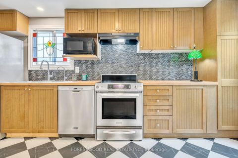 Photo 3 at 24 Argyle Road, Sunnidale, Barrie