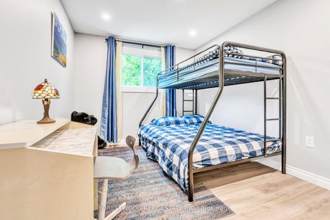 Photo 13 at 24 Argyle Road, Sunnidale, Barrie