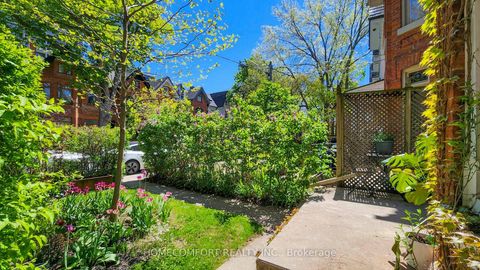 Photo 2 at 230 Robert Street, University, Toronto