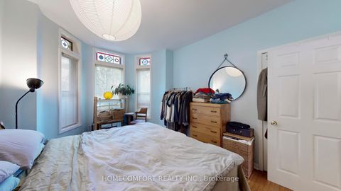 Photo 9 at 230 Robert Street, University, Toronto