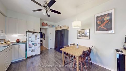 Photo 13 at 230 Robert Street, University, Toronto