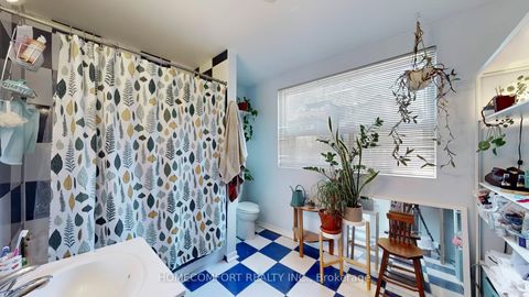 Photo 14 at 230 Robert Street, University, Toronto