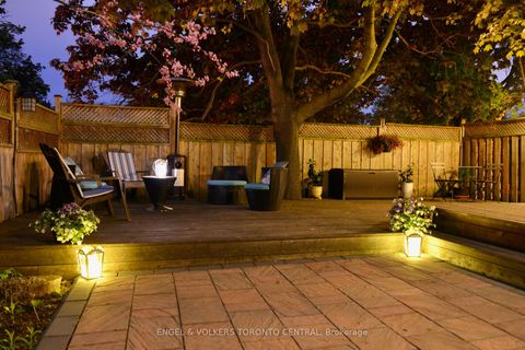 Photo 39 at 33 Avonwick Gate, Donalda, Toronto