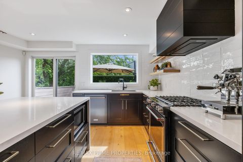 Photo 6 at 291 Kingswood Road, Danforth, Toronto