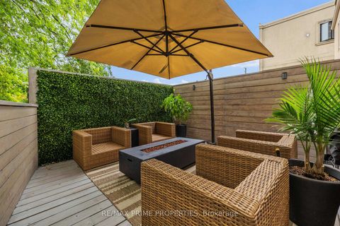 Photo 9 at 291 Kingswood Road, Danforth, Toronto