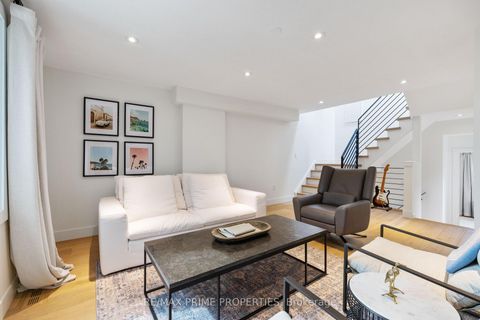 Photo 11 at 291 Kingswood Road, Danforth, Toronto