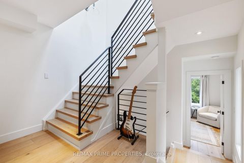Photo 12 at 291 Kingswood Road, Danforth, Toronto