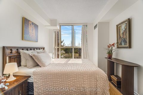 Photo 21 at 438 - 22 Southport Street, Swansea, Toronto