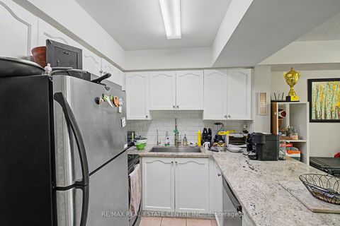 Photo 10 at 1013 - 85 George Appleton Way, CFB, Toronto