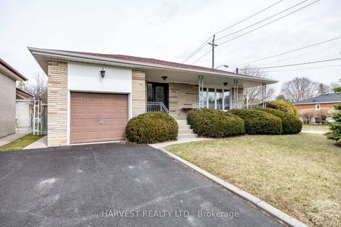 Photo 1 at 92 Acton Avenue, Bathurst Manor, Toronto