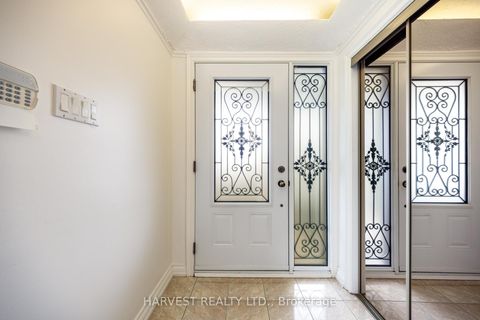 Photo 5 at 92 Acton Avenue, Bathurst Manor, Toronto