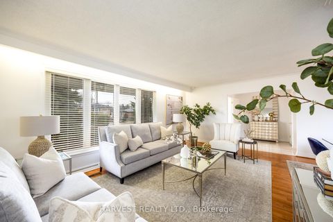 Photo 15 at 92 Acton Avenue, Bathurst Manor, Toronto