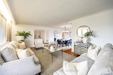 Photo 16 at 92 Acton Avenue, Bathurst Manor, Toronto