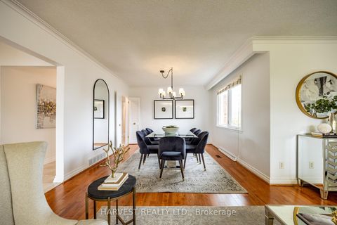 Photo 17 at 92 Acton Avenue, Bathurst Manor, Toronto