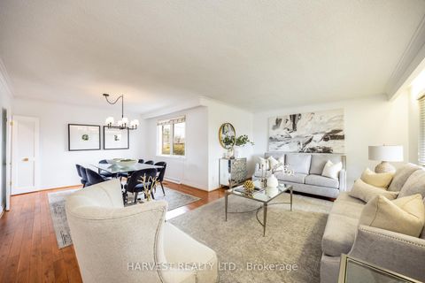 Photo 19 at 92 Acton Avenue, Bathurst Manor, Toronto