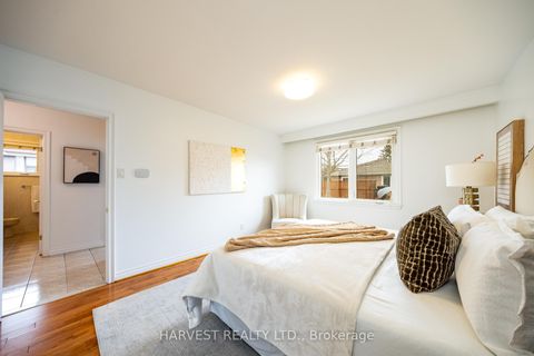 Photo 34 at 92 Acton Avenue, Bathurst Manor, Toronto