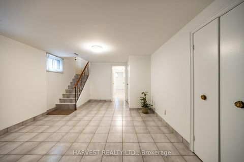 Photo 39 at 92 Acton Avenue, Bathurst Manor, Toronto