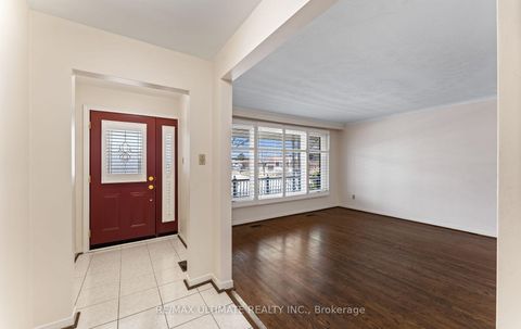 Photo 7 at 37 Brantford Drive, L'Amoreaux, Toronto