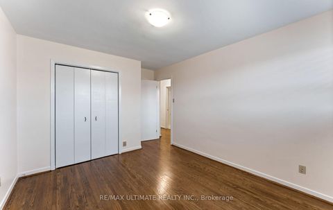 Photo 24 at 37 Brantford Drive, L'Amoreaux, Toronto