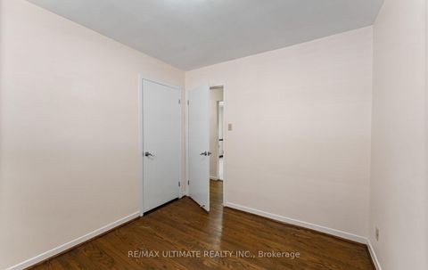 Photo 27 at 37 Brantford Drive, L'Amoreaux, Toronto