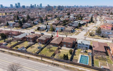 Photo 49 at 37 Brantford Drive, L'Amoreaux, Toronto