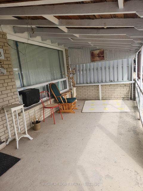 Photo 2 at 68 Lanyard Road, Humbermede, Toronto