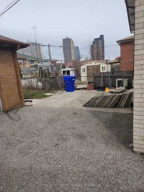 Photo 7 at 68 Lanyard Road, Humbermede, Toronto