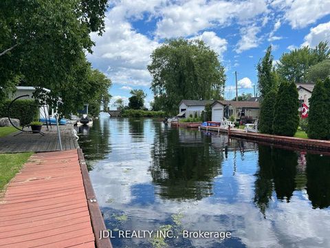 Photo 7 at 11 Red Robin Road, Historic Lakeshore Communities, Georgina