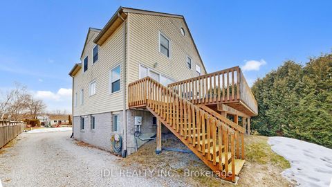 Photo 8 at 11 Red Robin Road, Historic Lakeshore Communities, Georgina