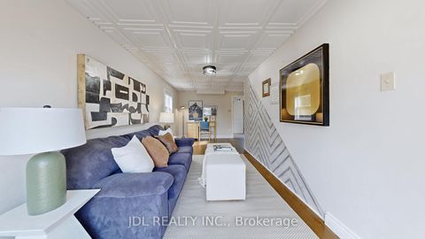 Photo 14 at 11 Red Robin Road, Historic Lakeshore Communities, Georgina