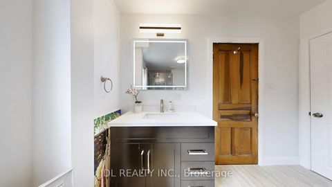 Photo 20 at 11 Red Robin Road, Historic Lakeshore Communities, Georgina