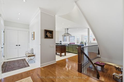 Photo 1 at 88 - 6 Danbrook Court, Aurora Estates, Aurora