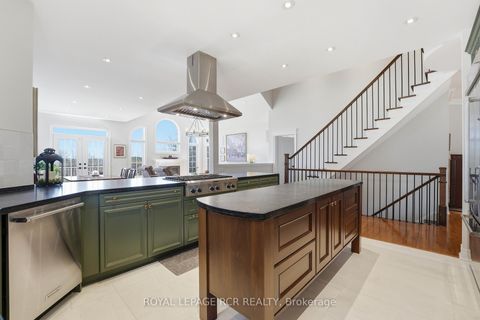 Photo 11 at 88 - 6 Danbrook Court, Aurora Estates, Aurora