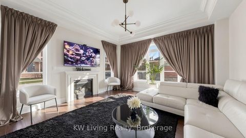 Photo 9 at 1 Meadowsweet Lane, Oak Ridges Lake Wilcox, Richmond Hill