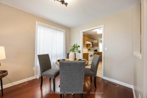 Photo 9 at 25 Wilshire Drive, Brooklin, Whitby
