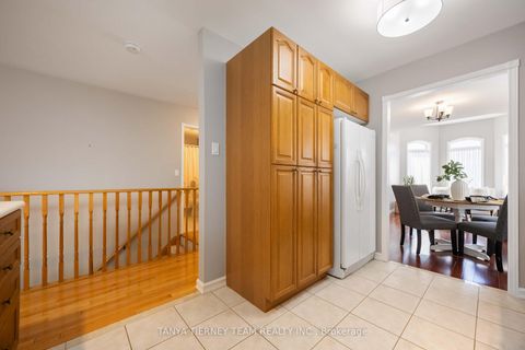 Photo 16 at 25 Wilshire Drive, Brooklin, Whitby