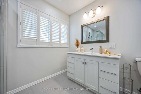 Photo 29 at 25 Wilshire Drive, Brooklin, Whitby