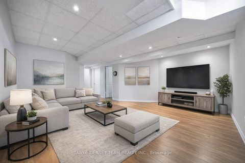 Photo 35 at 25 Wilshire Drive, Brooklin, Whitby