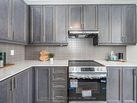 Photo 21 at 553 TED MARKS Drive, Kedron, Oshawa