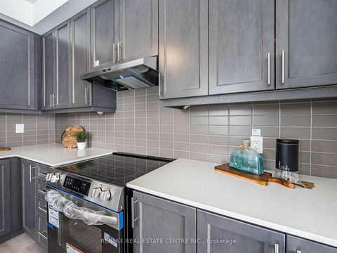 Photo 23 at 553 TED MARKS Drive, Kedron, Oshawa