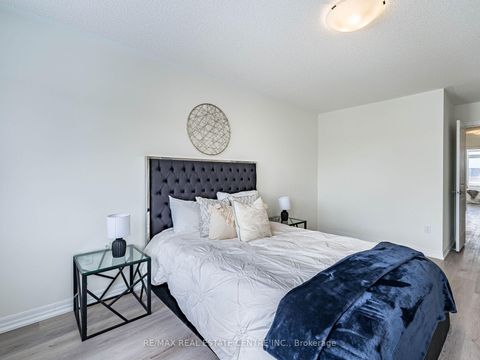 Photo 29 at 553 TED MARKS Drive, Kedron, Oshawa