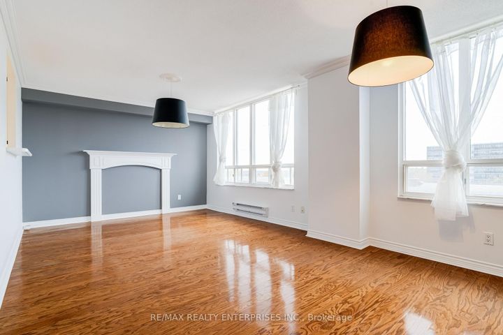 Photo 4 at 304 - 2285 Lake Shore Boulevard W, Mimico, Toronto