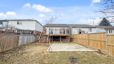 Photo 9 at 9 Fenwick Avenue, Bowmanville, Clarington