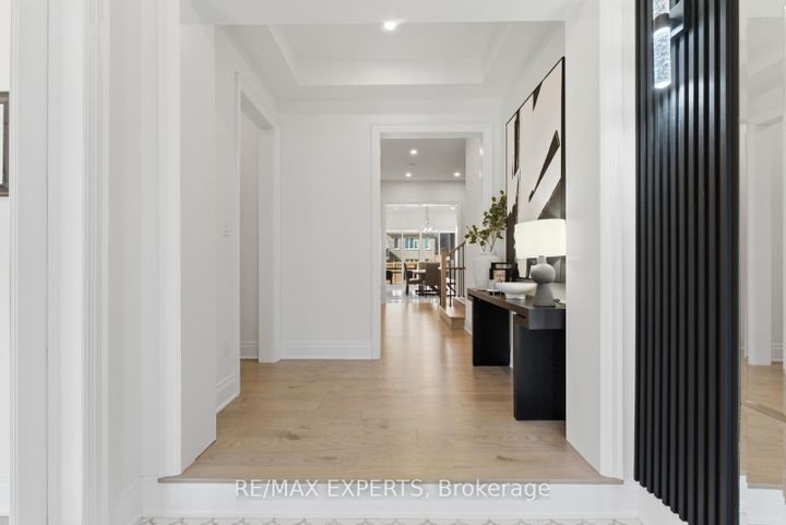 Photo 3 at 54 Winthrop Crescent, Vellore Village, Vaughan