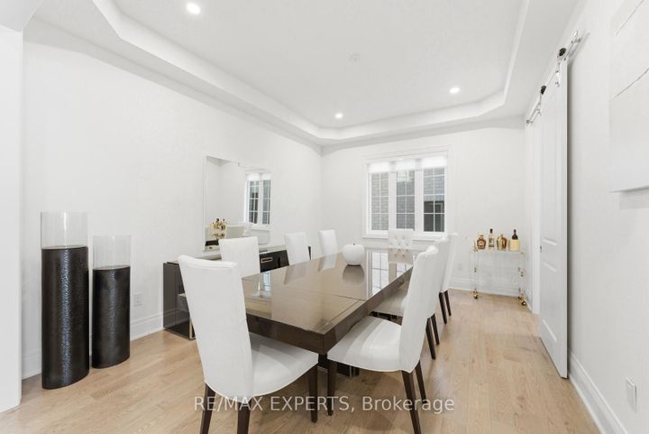 Photo 18 at 54 Winthrop Crescent, Vellore Village, Vaughan